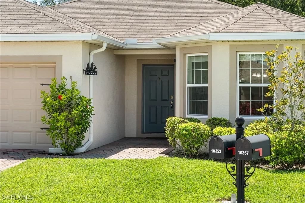 10353 Silver Pond Lane Lehigh Acres FL 33936