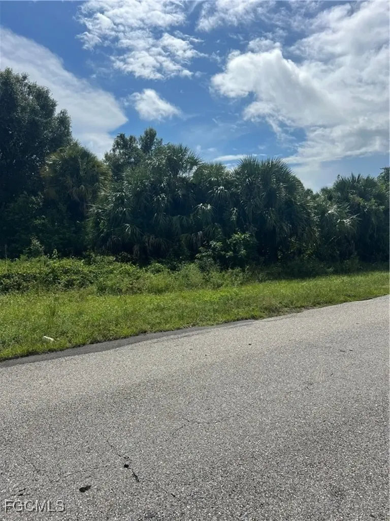 6016 Laurelwood Drive Fort Myers FL 33905