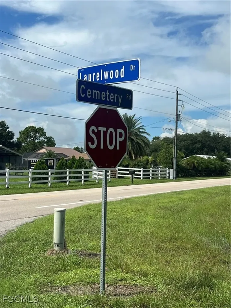 6016 Laurelwood Drive Fort Myers FL 33905