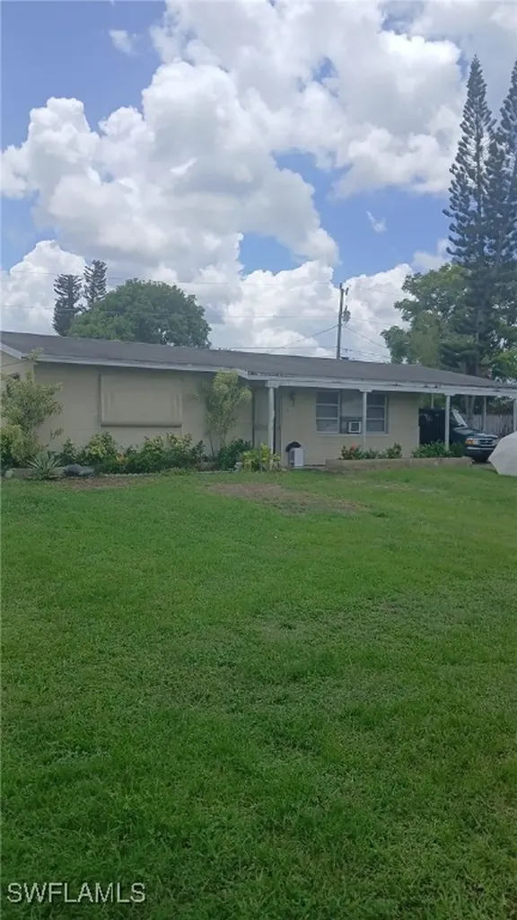 506 York Road Lehigh Acres FL 33936