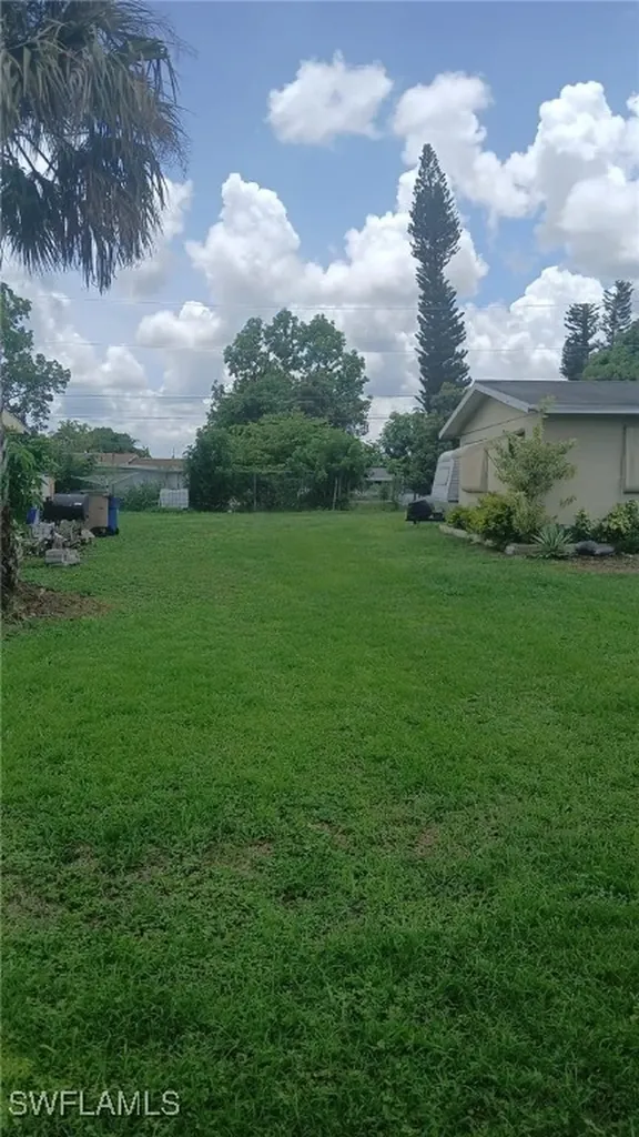 506 York Road Lehigh Acres FL 33936