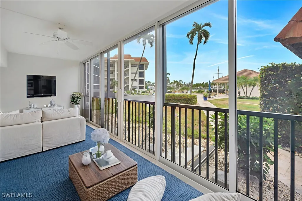 222 Harbour Drive Naples FL 34103