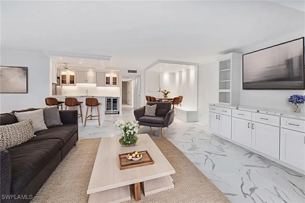 222 Harbour Drive Naples FL 34103