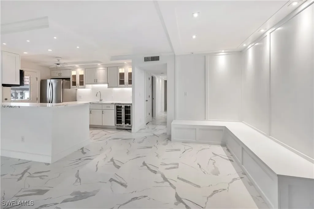 222 Harbour Drive Naples FL 34103