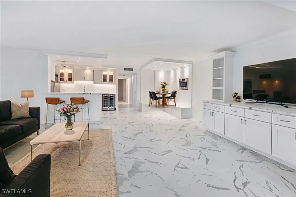 222 Harbour Drive Naples FL 34103