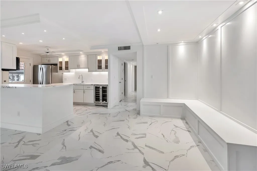 222 Harbour Drive Naples FL 34103
