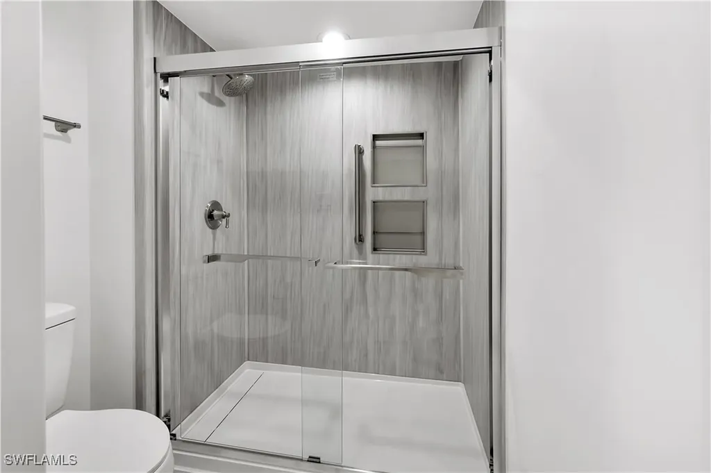 222 Harbour Drive Naples FL 34103