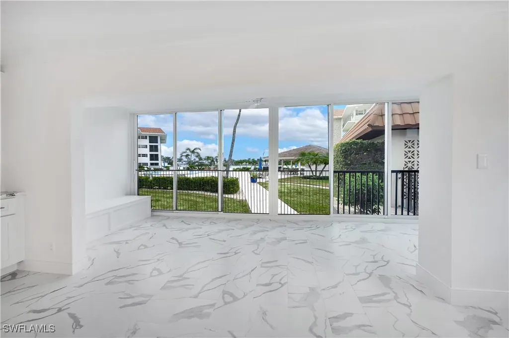 222 Harbour Drive Naples FL 34103