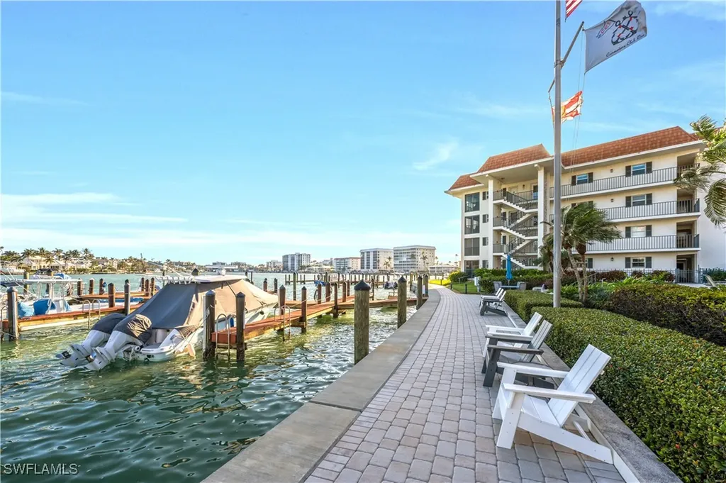 222 Harbour Drive Naples FL 34103