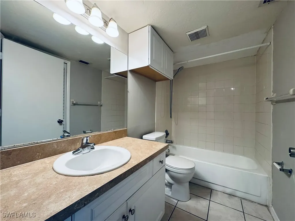 4753 Orange Grove Boulevard North Fort Myers FL 33903