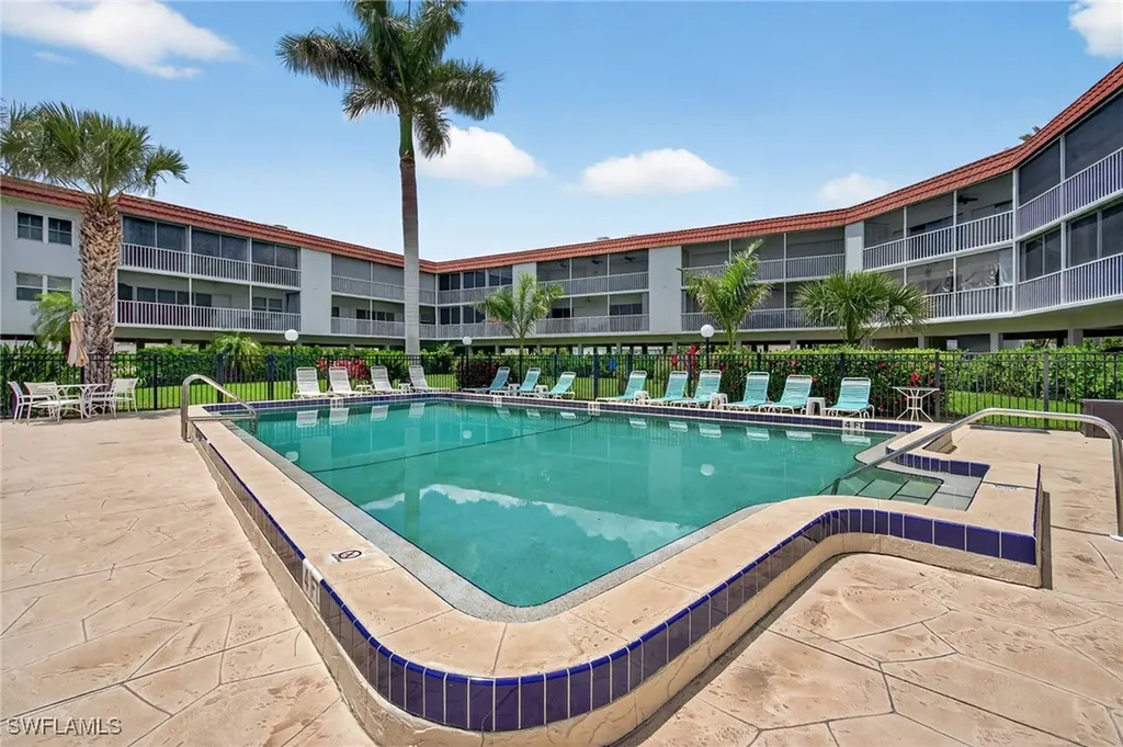 1666 Osprey Avenue Naples FL 34102