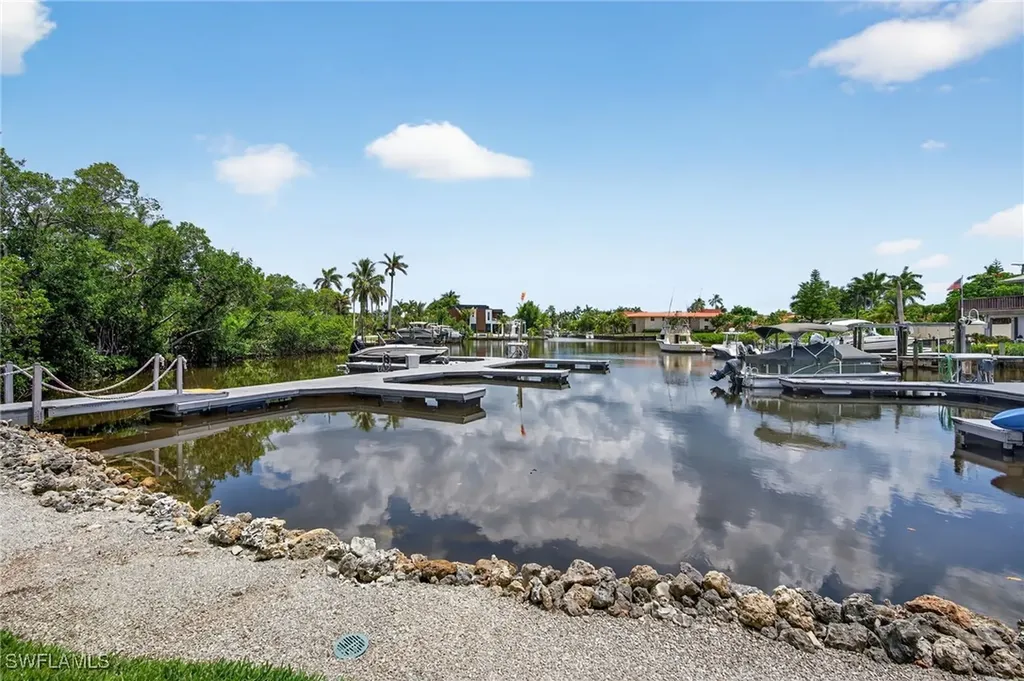 1666 Osprey Avenue Naples FL 34102