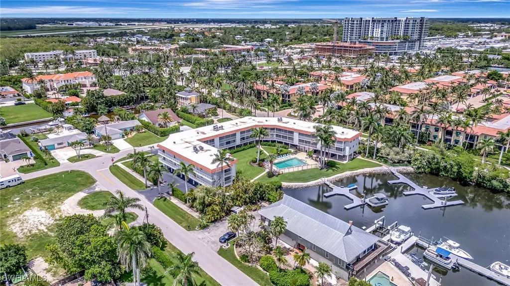 1666 Osprey Avenue Naples FL 34102