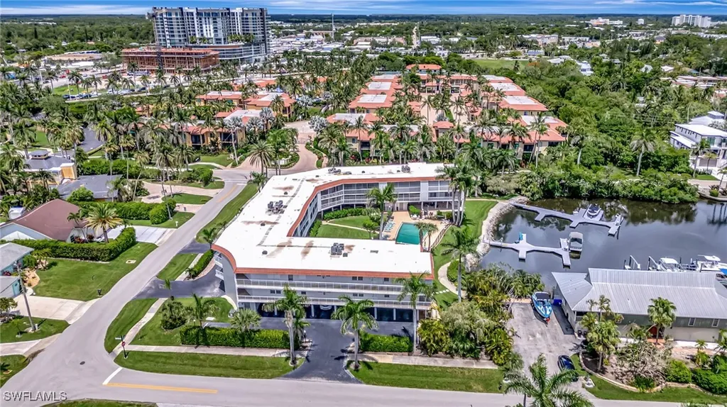 1666 Osprey Avenue Naples FL 34102