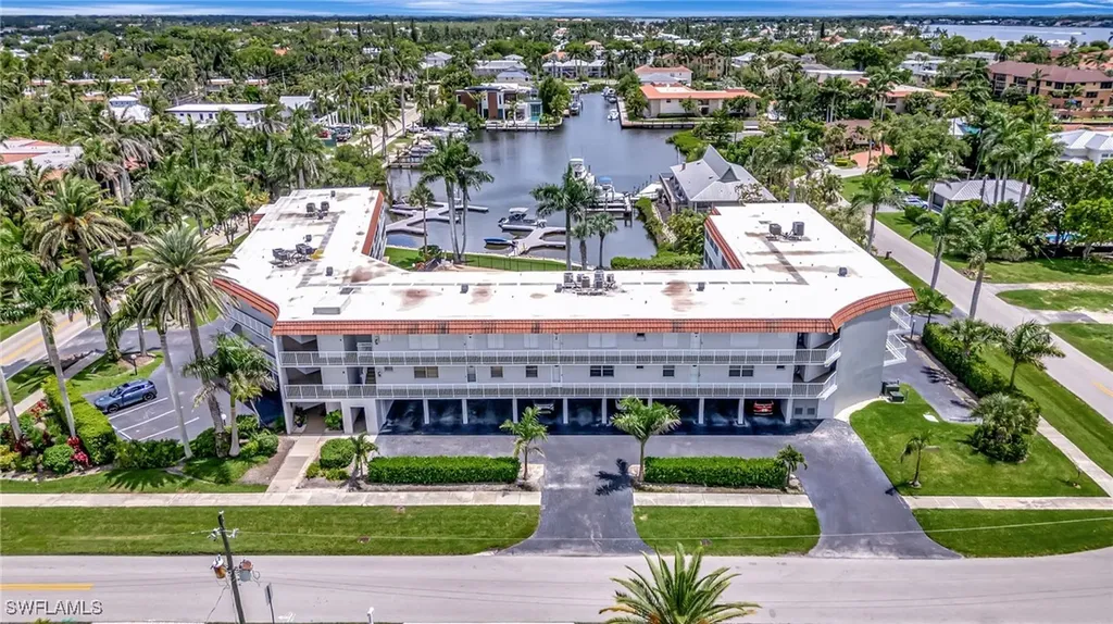 1666 Osprey Avenue Naples FL 34102