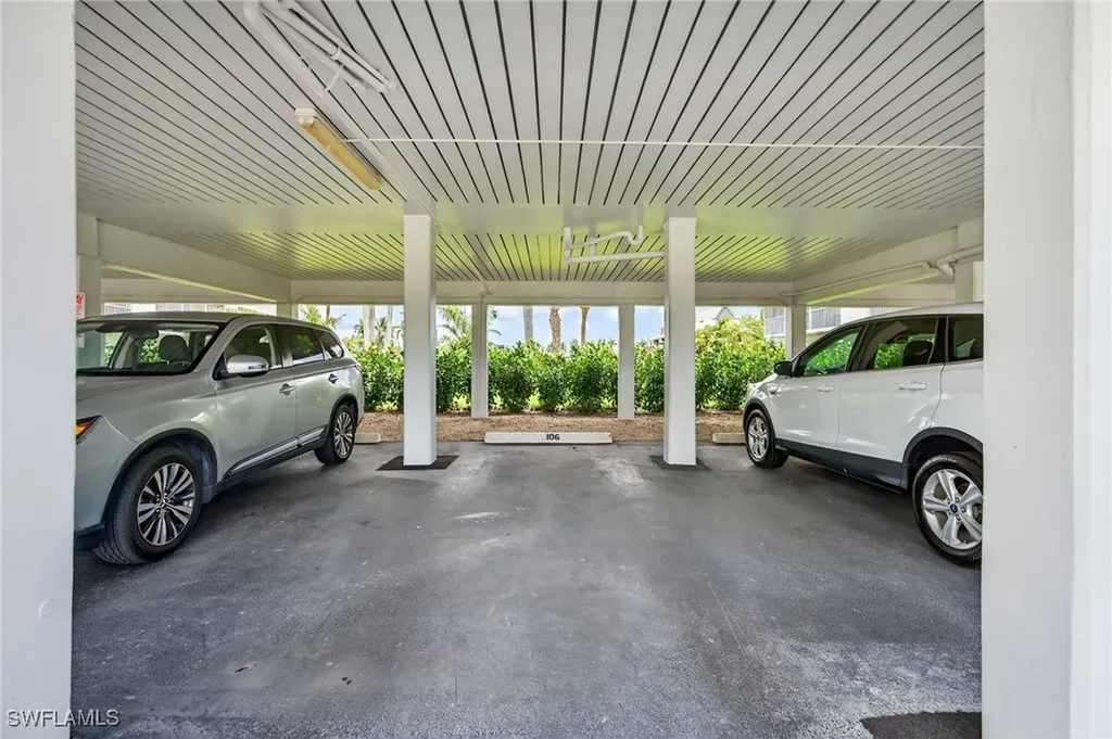 1666 Osprey Avenue Naples FL 34102