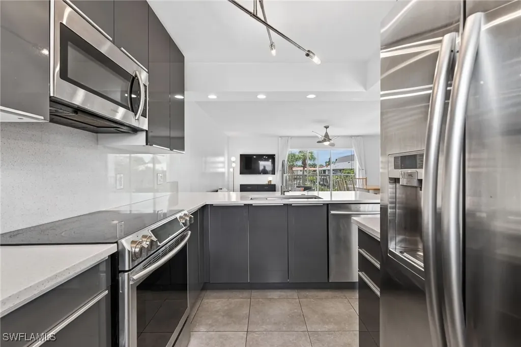 1666 Osprey Avenue Naples FL 34102