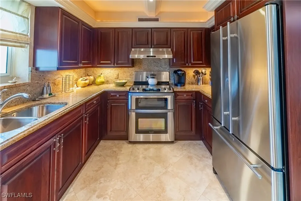 10701 Gulf Shore Drive Naples FL 34108