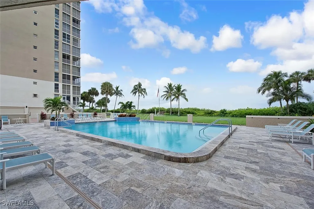 10701 Gulf Shore Drive Naples FL 34108