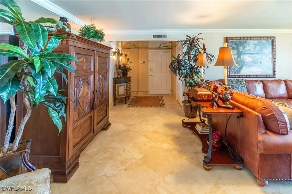 10701 Gulf Shore Drive Naples FL 34108