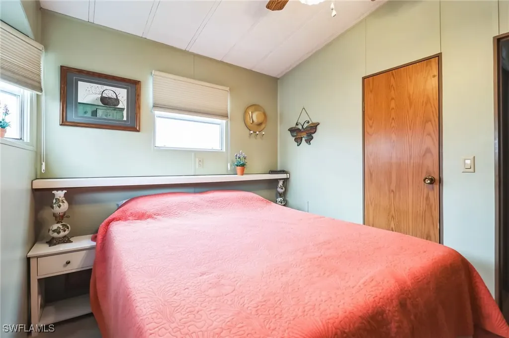 3213 Debbie Lane Bonita Springs FL 34134