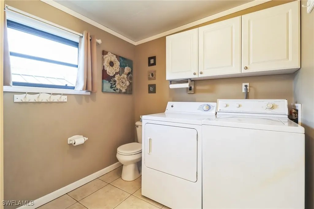 3213 Debbie Lane Bonita Springs FL 34134