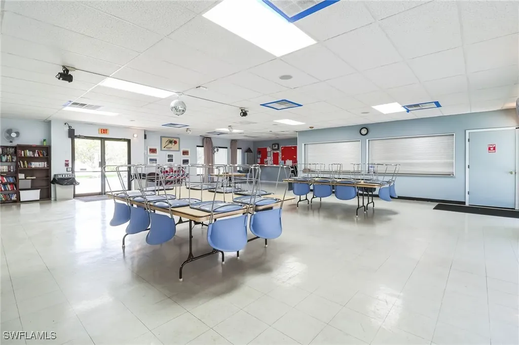 3213 Debbie Lane Bonita Springs FL 34134