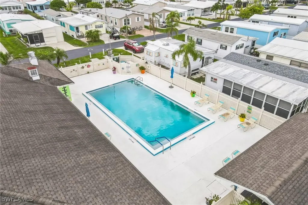 3213 Debbie Lane Bonita Springs FL 34134