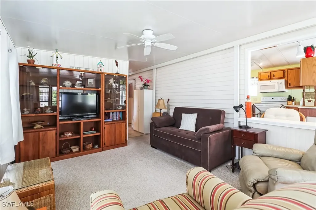 3213 Debbie Lane Bonita Springs FL 34134