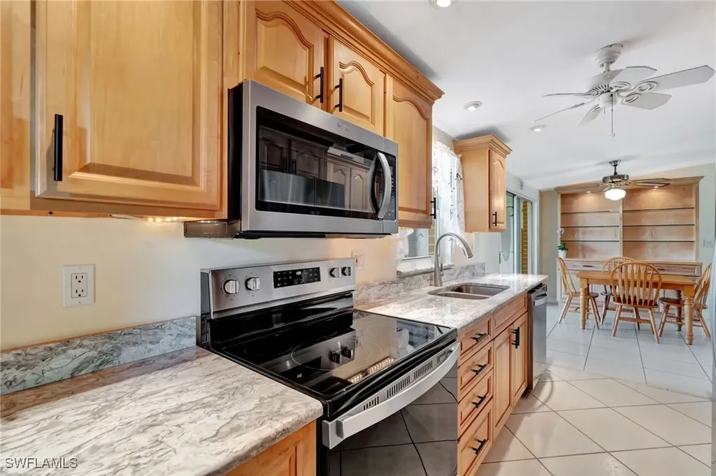 2160 Harbor Lane Naples FL 34104