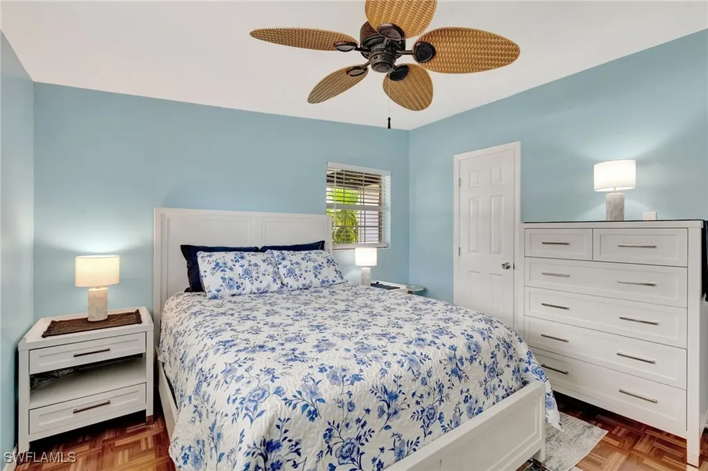 2160 Harbor Lane Naples FL 34104