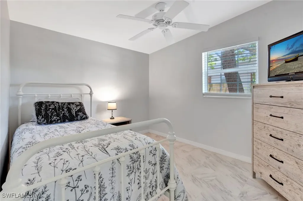 2160 Harbor Lane Naples FL 34104