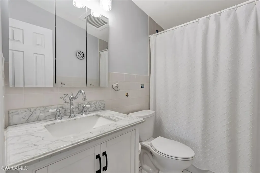 2160 Harbor Lane Naples FL 34104