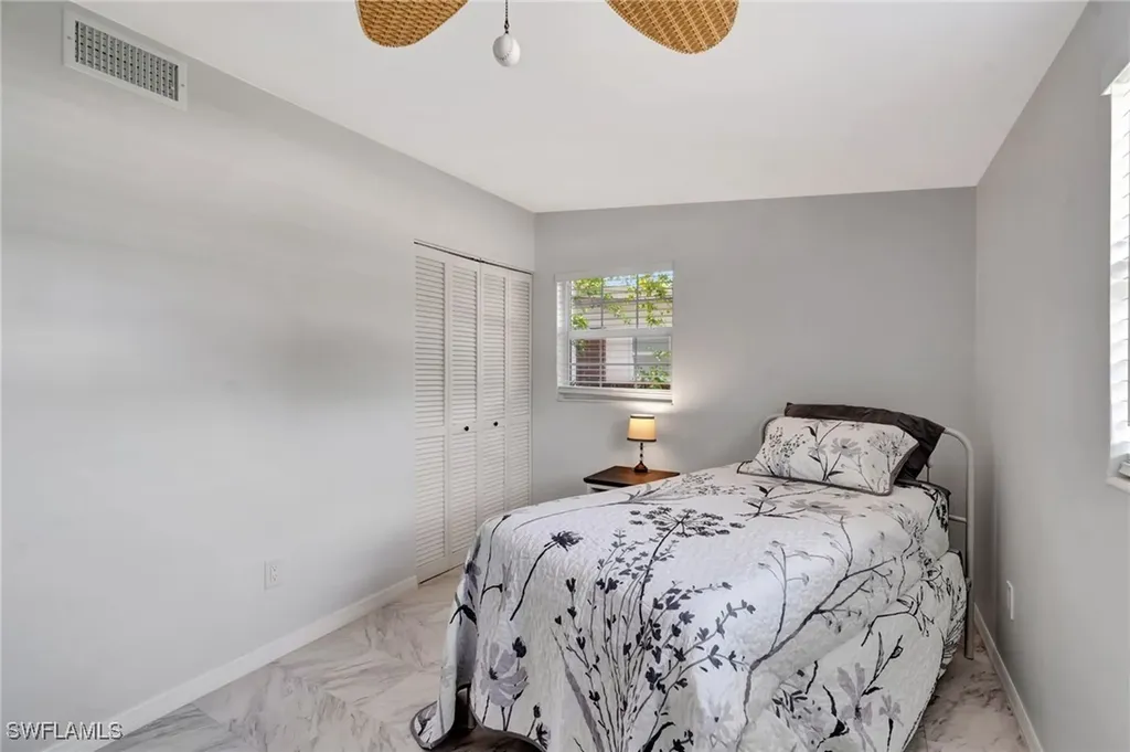 2160 Harbor Lane Naples FL 34104