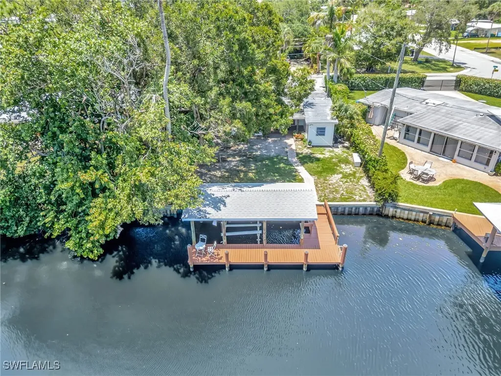 2160 Harbor Lane Naples FL 34104