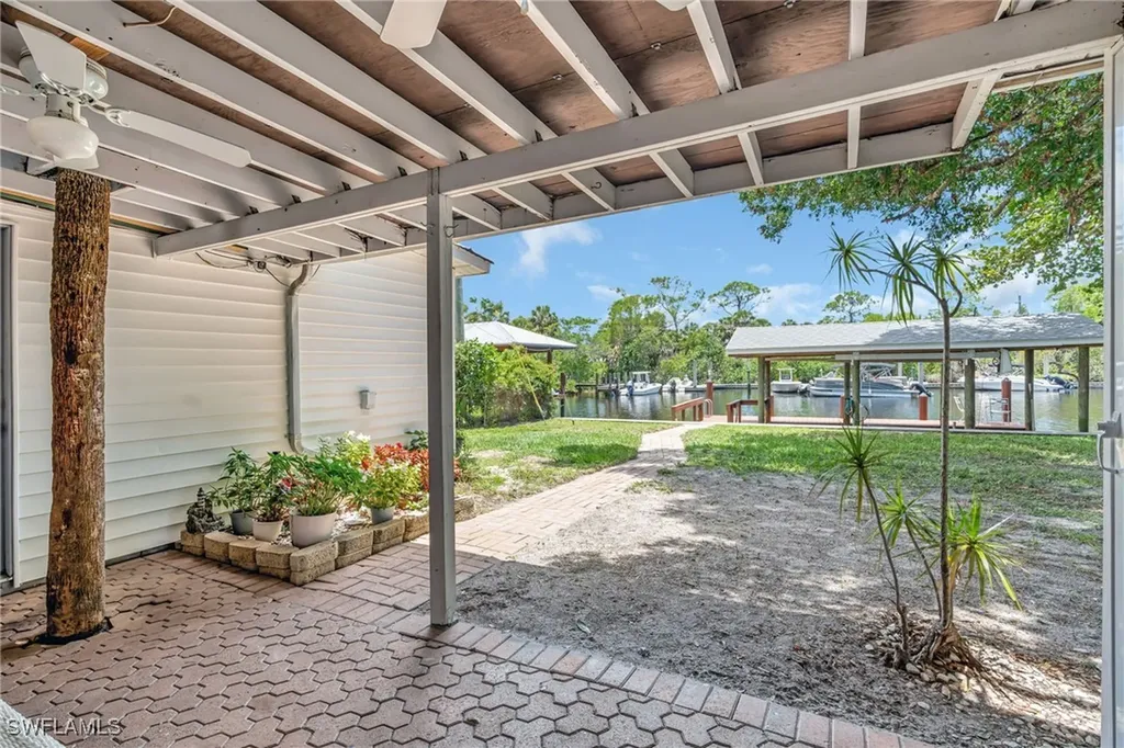 2160 Harbor Lane Naples FL 34104