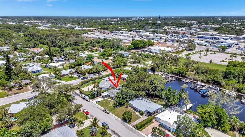 2160 Harbor Lane Naples FL 34104