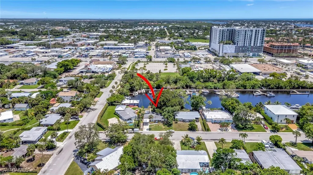 2160 Harbor Lane Naples FL 34104