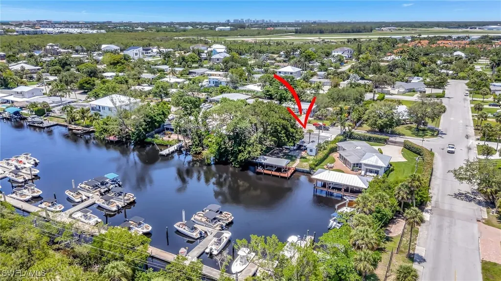 2160 Harbor Lane Naples FL 34104