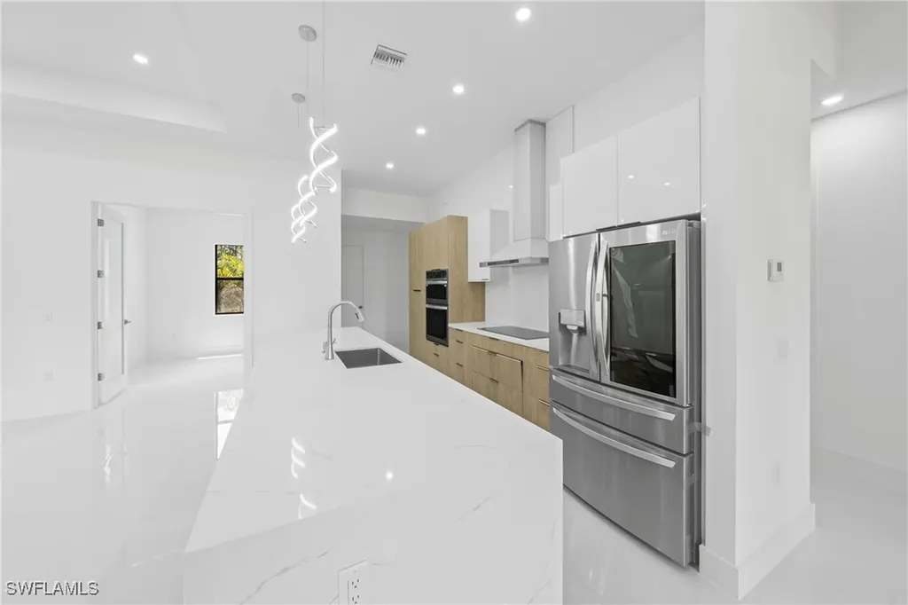 807 Hamilton Avenue Lehigh Acres FL 33972