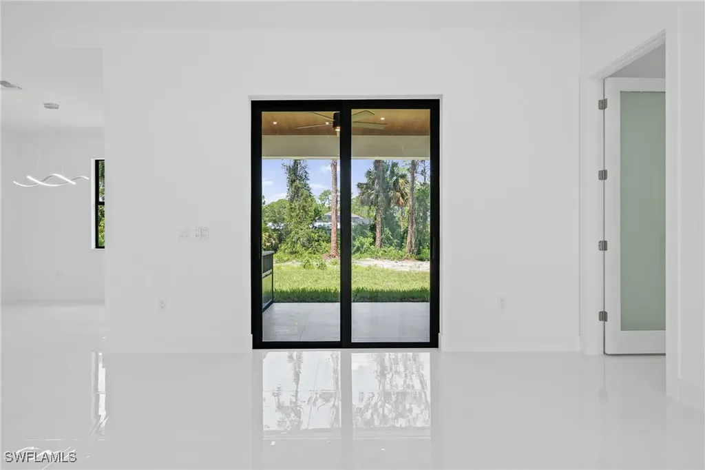 807 Hamilton Avenue Lehigh Acres FL 33972