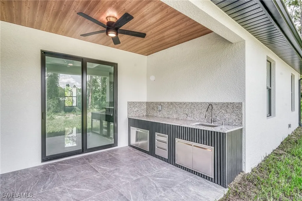 807 Hamilton Avenue Lehigh Acres FL 33972