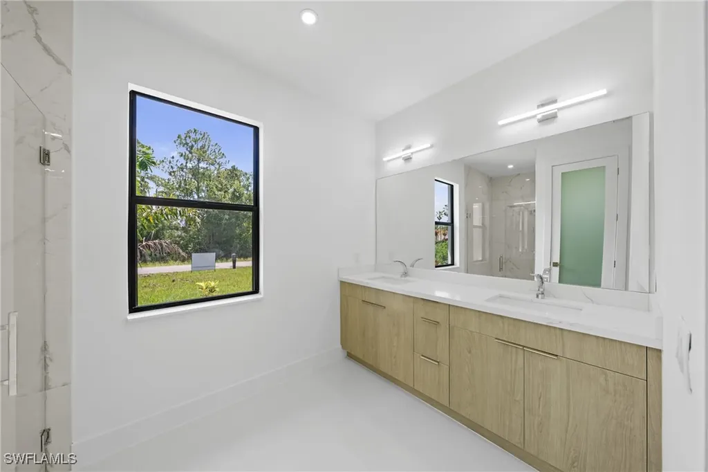 807 Hamilton Avenue Lehigh Acres FL 33972