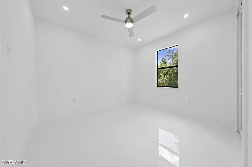 807 Hamilton Avenue Lehigh Acres FL 33972