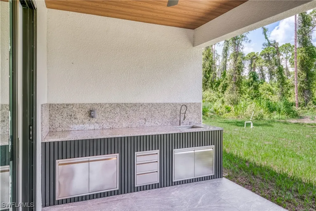 807 Hamilton Avenue Lehigh Acres FL 33972