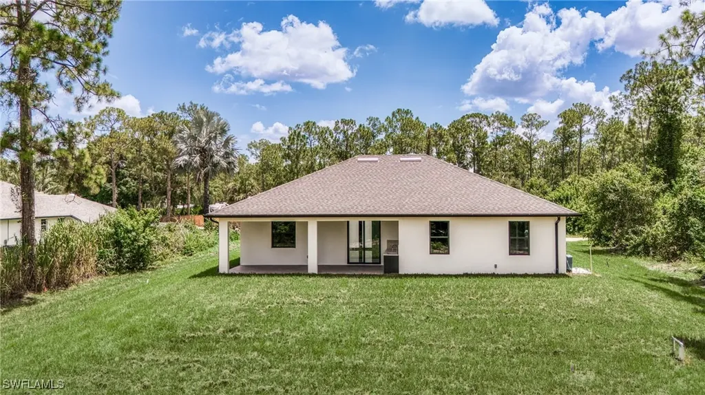 807 Hamilton Avenue Lehigh Acres FL 33972