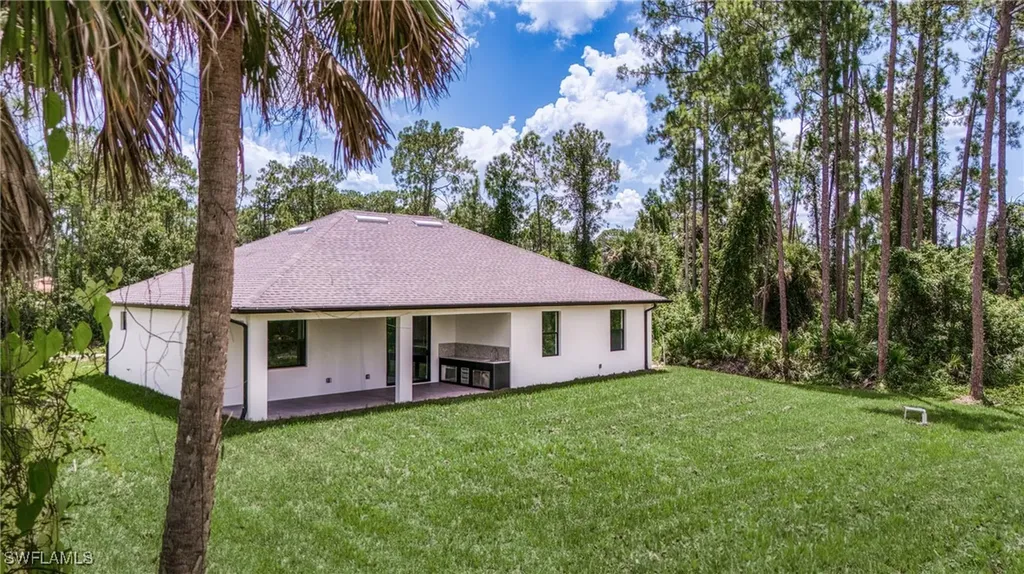 807 Hamilton Avenue Lehigh Acres FL 33972