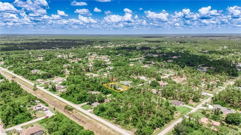 807 Hamilton Avenue Lehigh Acres FL 33972