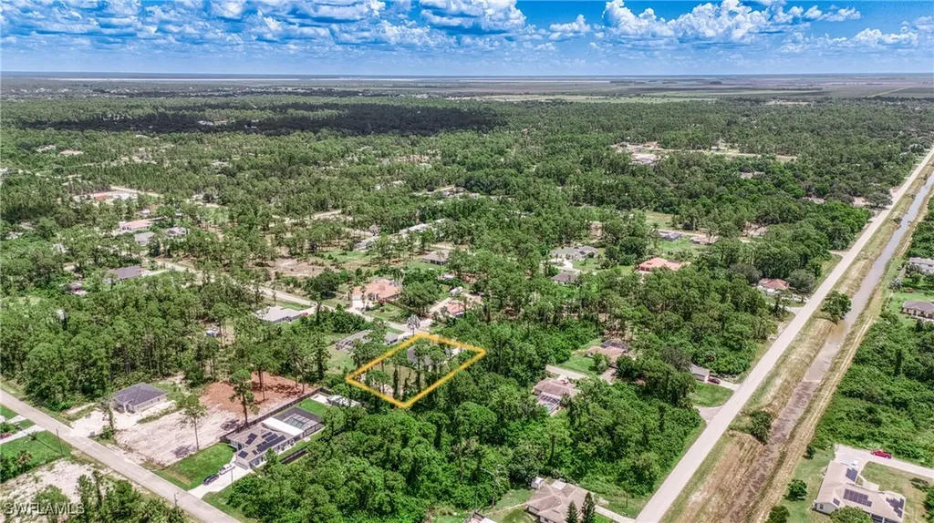 807 Hamilton Avenue Lehigh Acres FL 33972