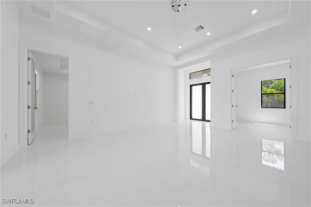 807 Hamilton Avenue Lehigh Acres FL 33972